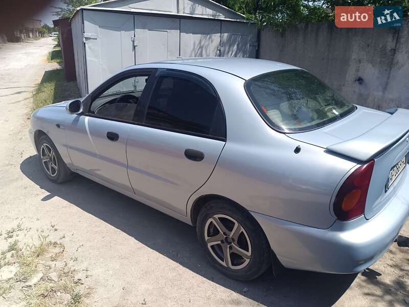 Седан Daewoo Lanos 2004 в Запорожье