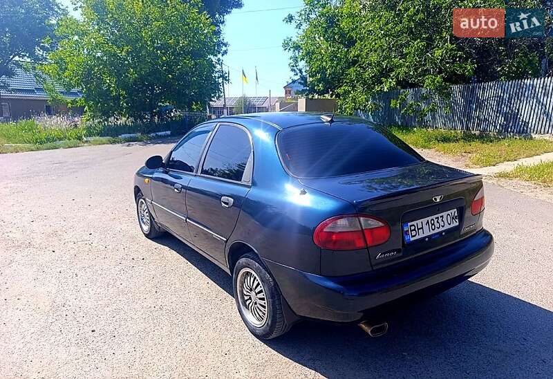 Седан Daewoo Lanos 2002 в Беляевке