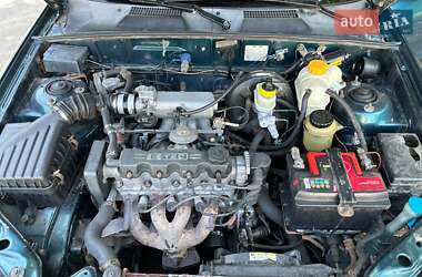 Седан Daewoo Lanos 2003 в 