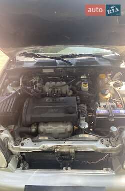 Седан Daewoo Lanos 2001 в 