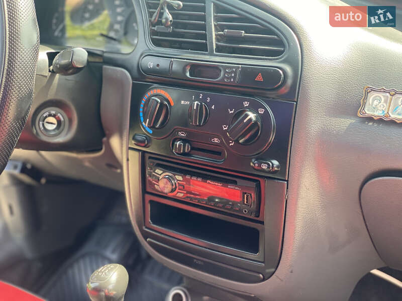 Седан Daewoo Lanos 2003 в Ровно фото 16 Седан Daewoo Lanos 2003 в Ровно