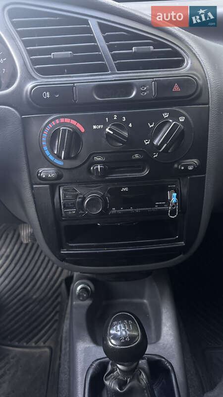 Хэтчбек Daewoo Lanos 2008 в Днепре