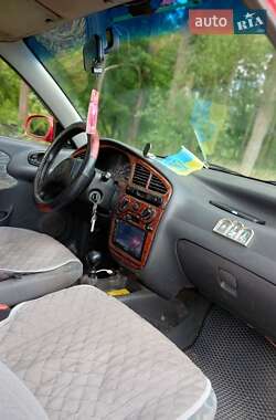 Седан Daewoo Lanos 1999 в Борисполі