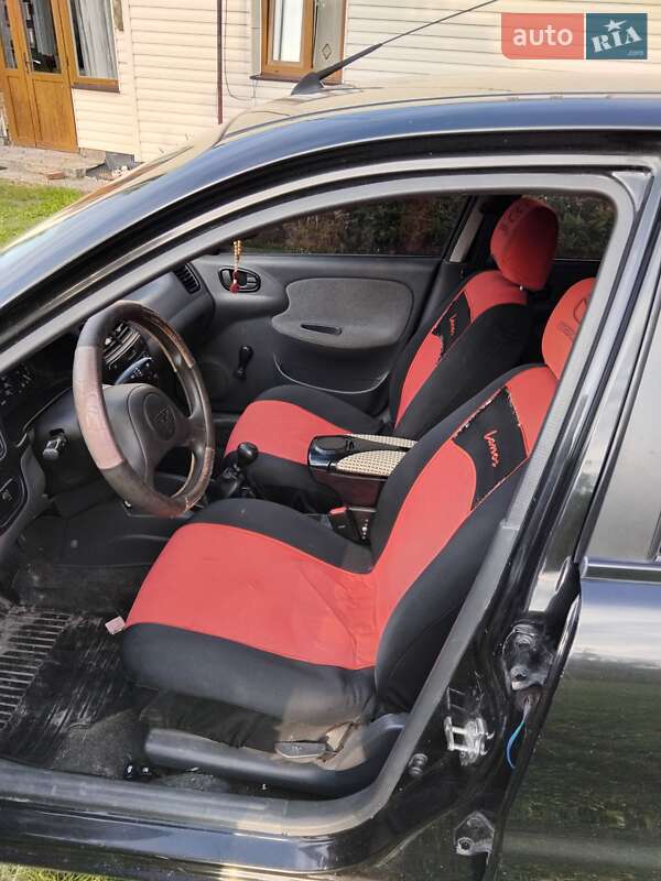 Седан Daewoo Lanos 2007 в Львові