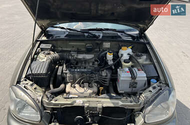 Седан Daewoo Lanos 2003 в 
