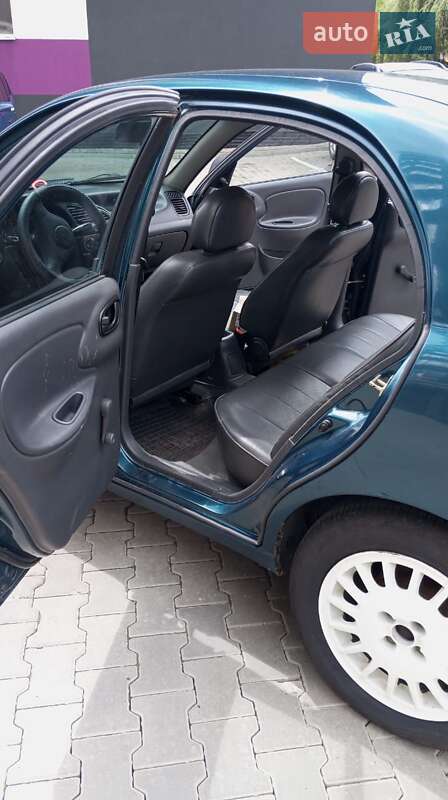 Седан Daewoo Lanos 1998 в Хмельницком