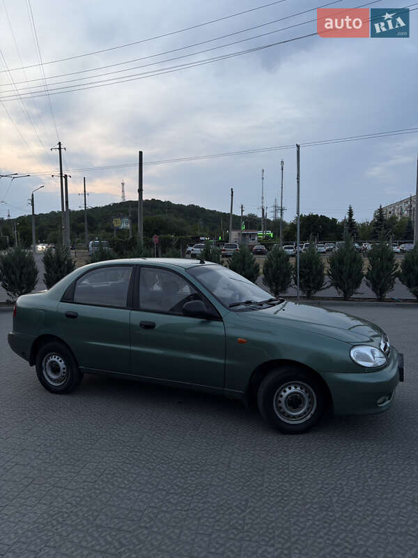 Седан Daewoo Lanos 2009 в Полтаві