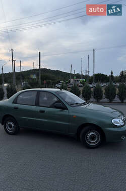 Седан Daewoo Lanos 2009 в 