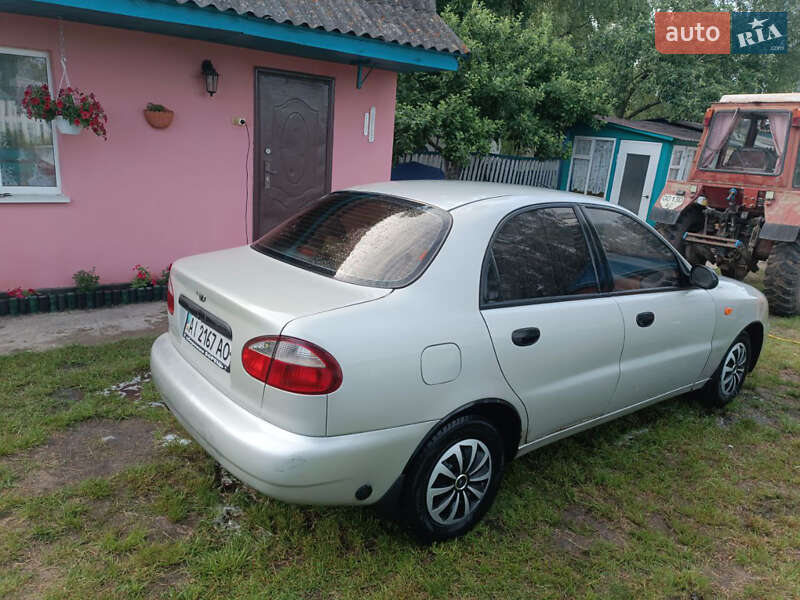 Седан Daewoo Lanos 2006 в Киеве
