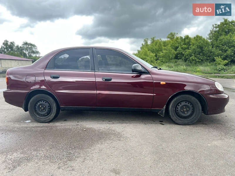 Седан Daewoo Lanos 2009 в Шостке
