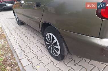 Седан Daewoo Lanos 2004 в 