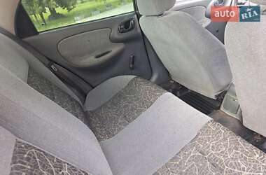 Седан Daewoo Lanos 2004 в 