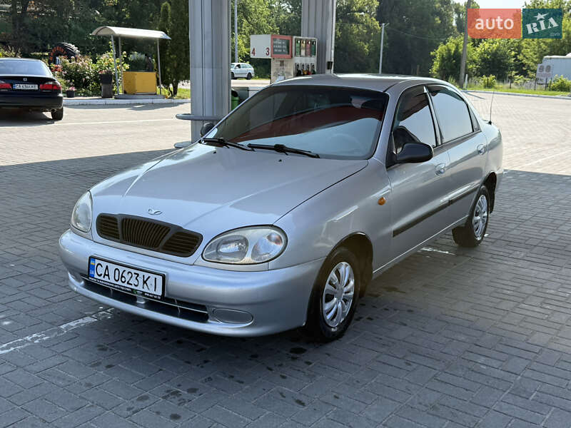 Седан Daewoo Lanos 1998 в 