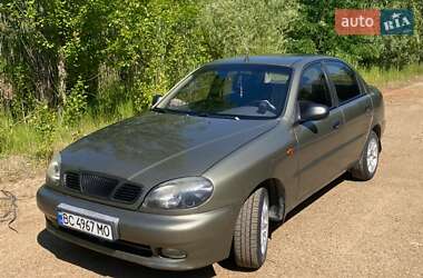 Седан Daewoo Lanos 2004 в Новом Роздоле