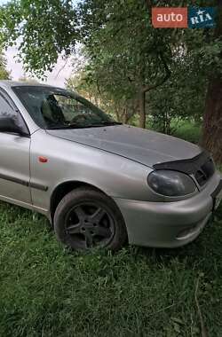 Седан Daewoo Lanos 2002 в Ромнах