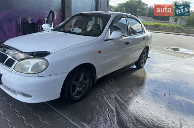 Седан Daewoo Lanos 1999 в 