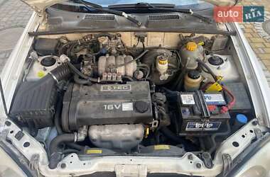 Седан Daewoo Lanos 2008 в 