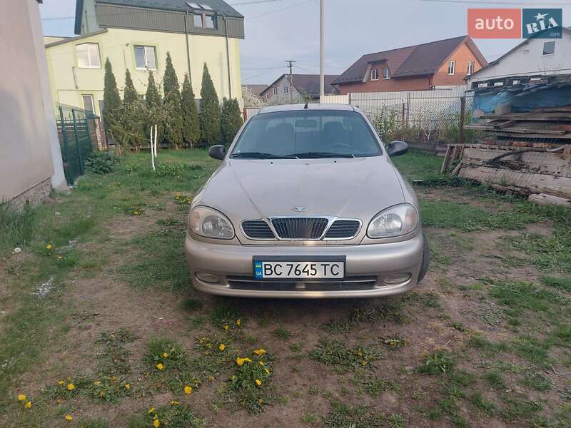 Седан Daewoo Lanos 2004 в Львове