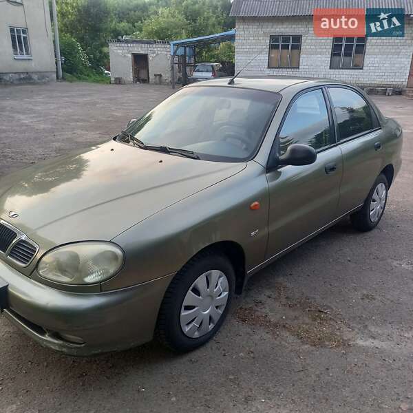 Седан Daewoo Lanos 2003 в Львове