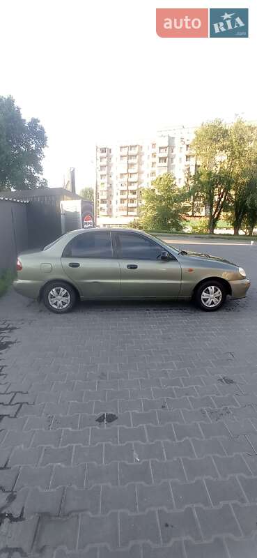 Седан Daewoo Lanos 2002 в Каменском