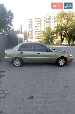 Седан Daewoo Lanos 2002 в 