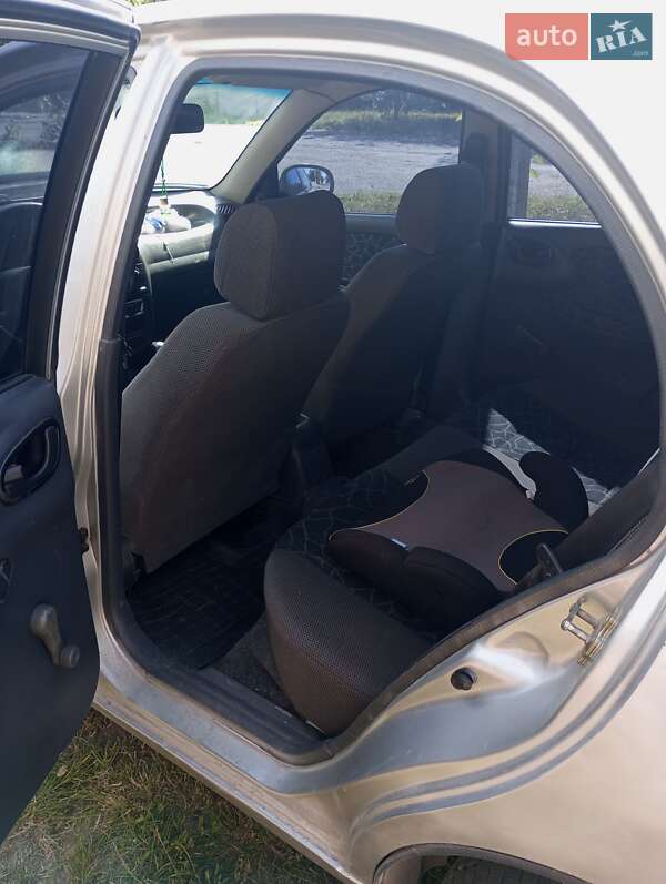 Хэтчбек Daewoo Lanos 2003 в Городке