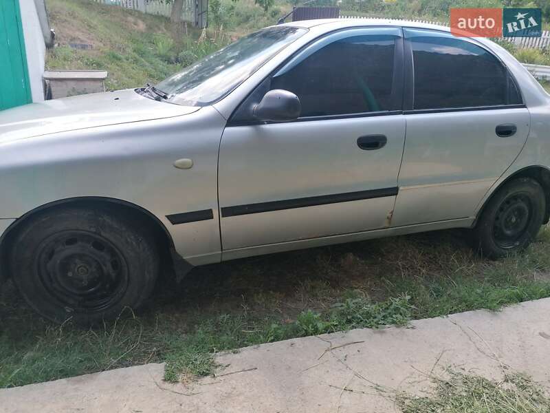 Седан Daewoo Lanos 2004 в Богуславе