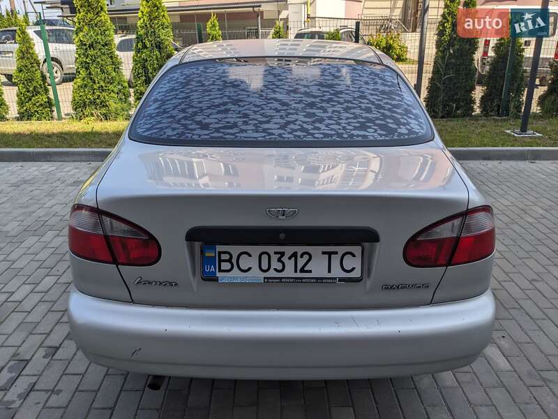 Седан Daewoo Lanos 2005 в Новояворовске