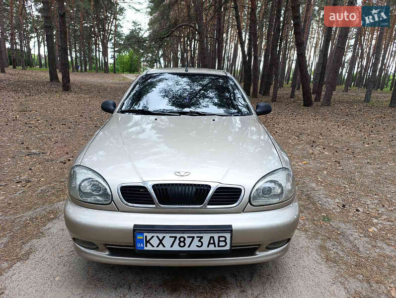 Седан Daewoo Lanos 2004 в 