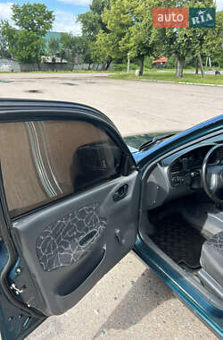 Седан Daewoo Lanos 2002 в 