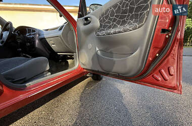 Седан Daewoo Lanos 2002 в 