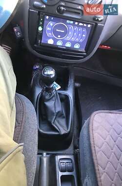 Седан Daewoo Lanos 2004 в 
