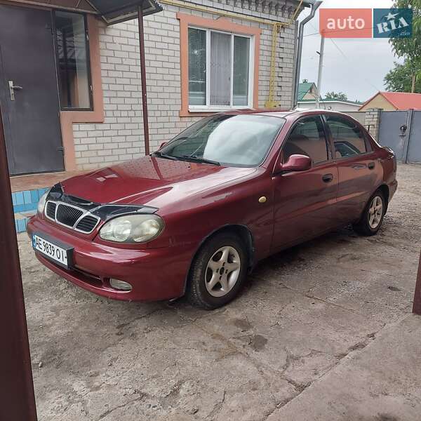 Седан Daewoo Lanos 1998 в 