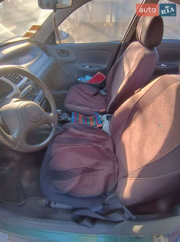 Седан Daewoo Lanos 2009 в Житомире