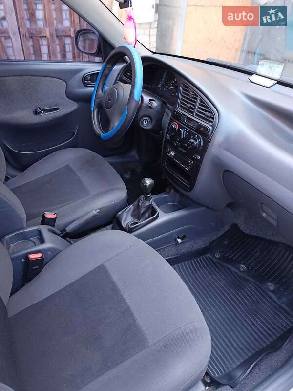 Седан Daewoo Lanos 2006 в Николаеве