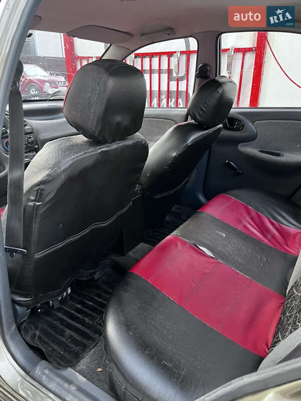 Седан Daewoo Lanos 2006 в Прилуках
