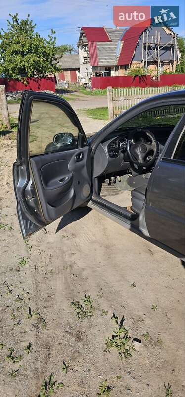 Седан Daewoo Lanos 1998 в Бердичеві