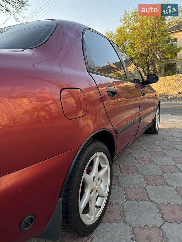 Седан Daewoo Lanos 2002 в Николаеве