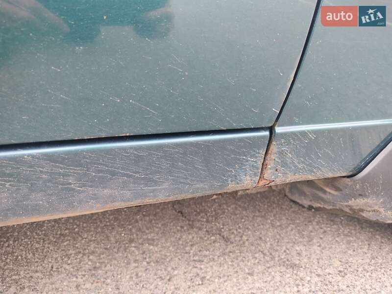 Седан Daewoo Lanos 2002 в Киеве