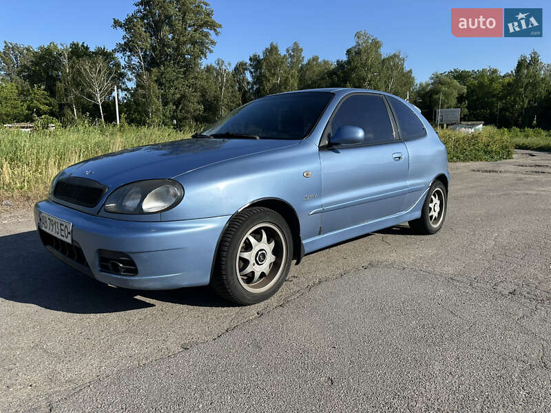 Хэтчбек Daewoo Lanos 2003 в Виннице