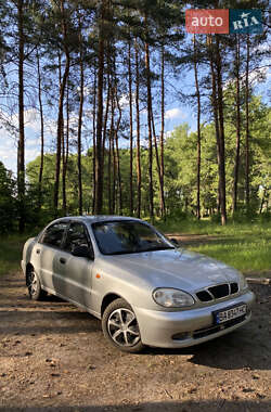 Седан Daewoo Lanos 2003 в Кропивницькому