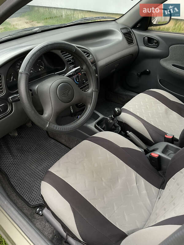 Седан Daewoo Lanos 2006 в Львові