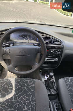 Седан Daewoo Lanos 2003 в 