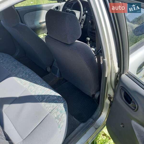 Седан Daewoo Lanos 2007 в Львові