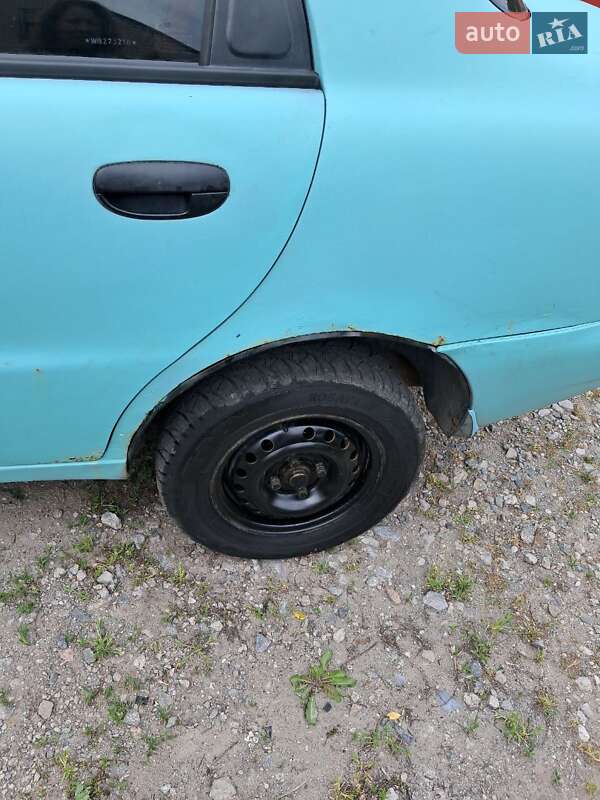 Седан Daewoo Lanos 1998 в Днепре