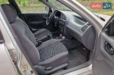 Седан Daewoo Lanos 2003 в Дніпрі