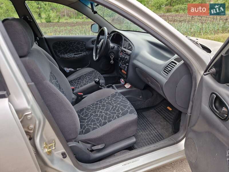 Седан Daewoo Lanos 2003 в 