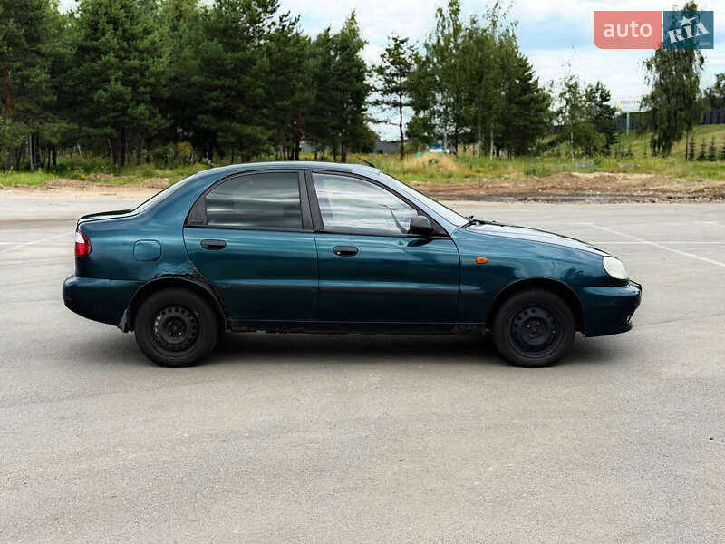 Седан Daewoo Lanos 2003 в Киеве