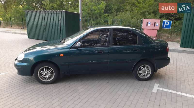Седан Daewoo Lanos 2003 в Запорожье