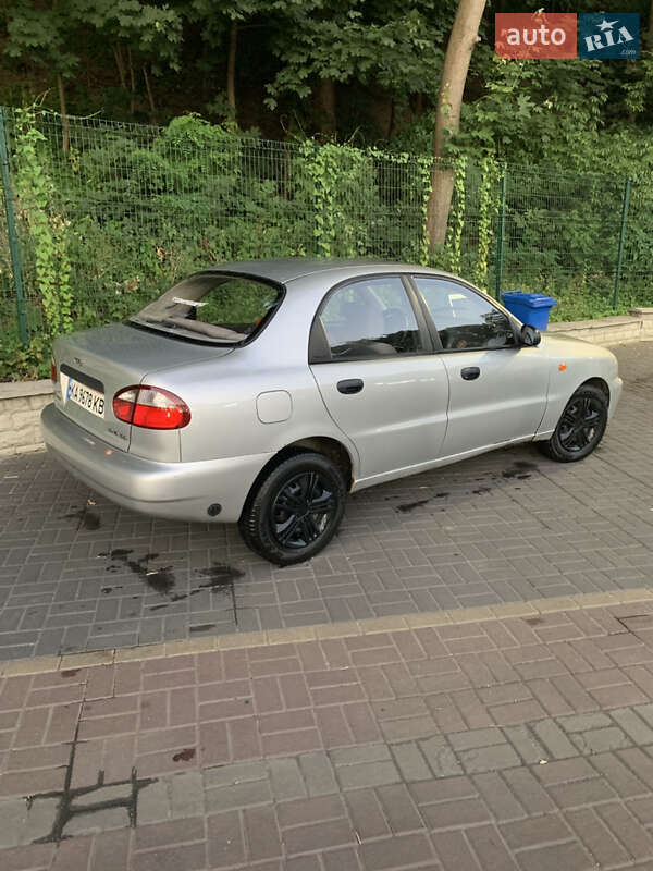 Седан Daewoo Lanos 2003 в Києві